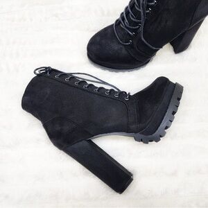 Wild Diva Black Lace-Up Chunky Heel Boots